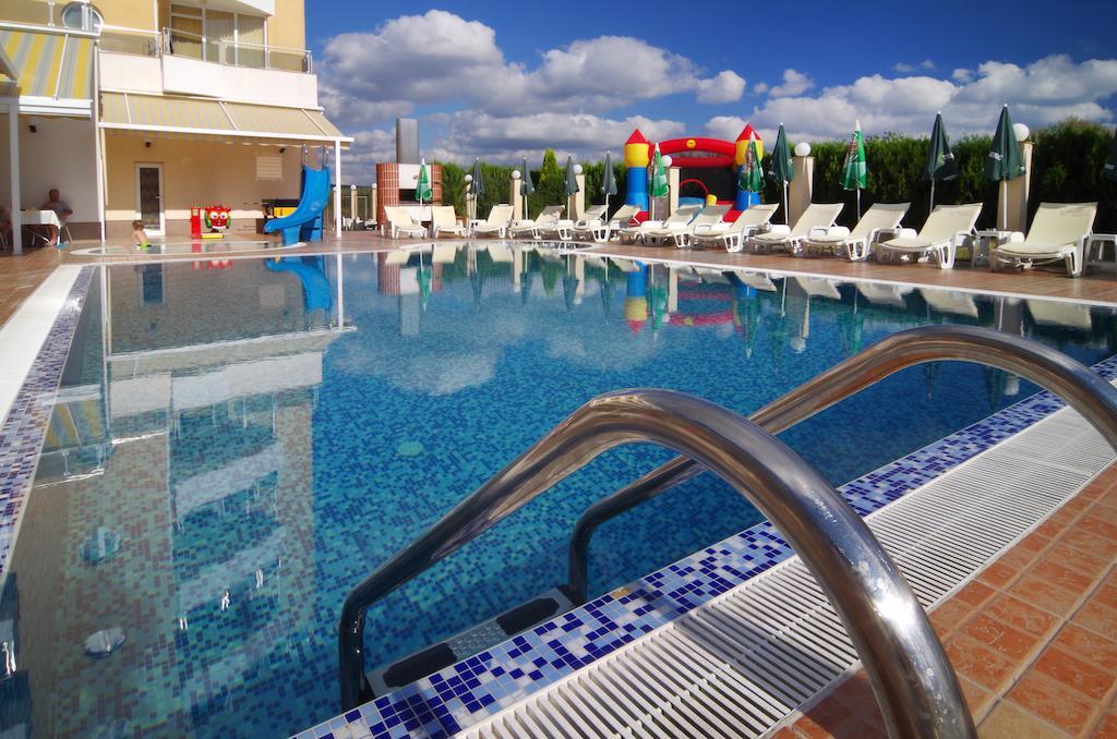 Hotel Plamena Palace Primorsko Ngoại thất bức ảnh